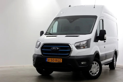Ford E-Transit 350 L2H3 68 kWh Trend 100% Elektrisch Snellader/Airco/Navi SOH 99% 12-2024