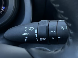 Toyota Yaris – thumbnail 18