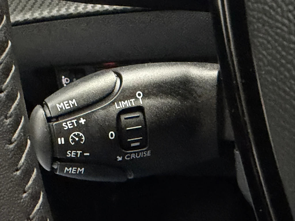 Peugeot e-208 – foto 22