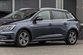 Renault Megane E-Tech – thumbnail 3