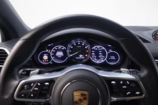 Porsche Cayenne – thumbnail 24