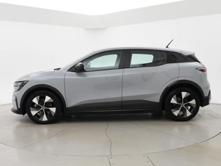 Renault Megane E-Tech – thumbnail 2