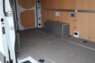 Mercedes-Benz Sprinter – thumbnail 40