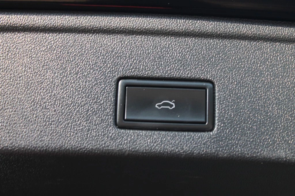 Volkswagen Touareg – foto 12