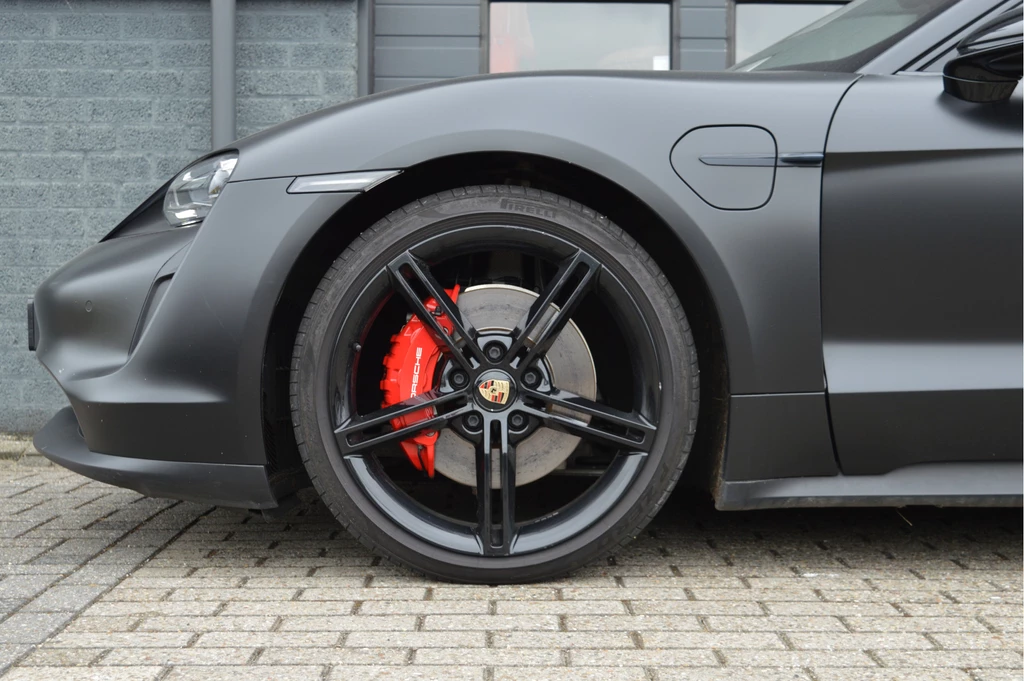 Porsche Taycan – foto 15