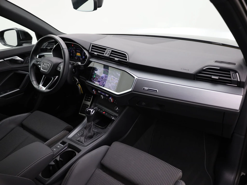 Audi Q3 – foto 33