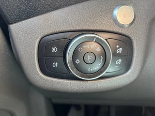 Ford Transit Connect – thumbnail 27