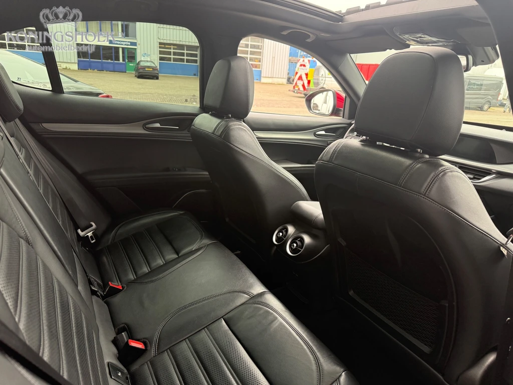 Alfa Romeo Stelvio – foto 9