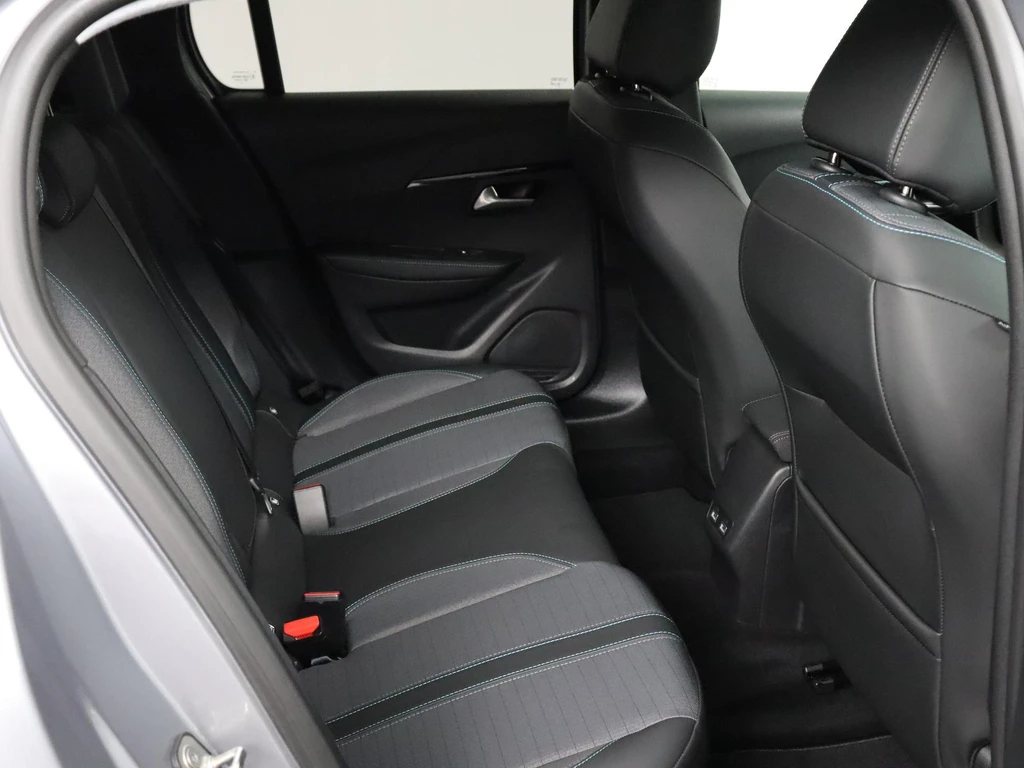 Peugeot e-208 – foto 31