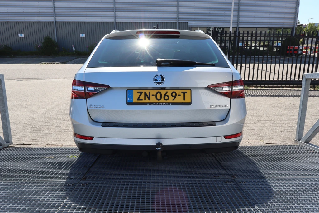 Škoda Superb – foto 4