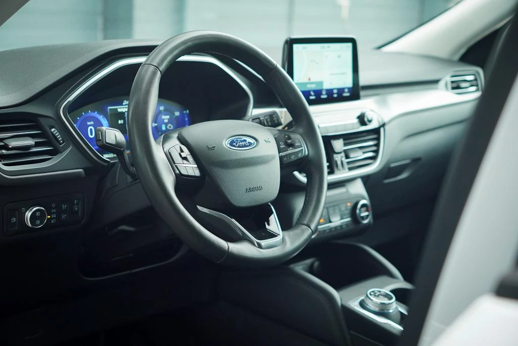 Ford Kuga – foto 13
