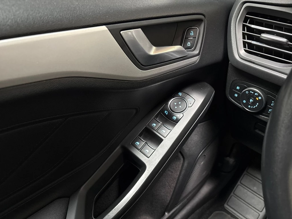Ford Focus – foto 17
