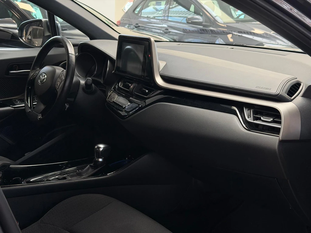 Toyota C-HR – foto 9