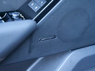 Land Rover Range Rover Velar – thumbnail 15