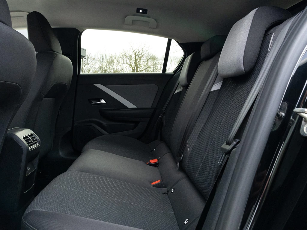 Opel Astra – foto 11
