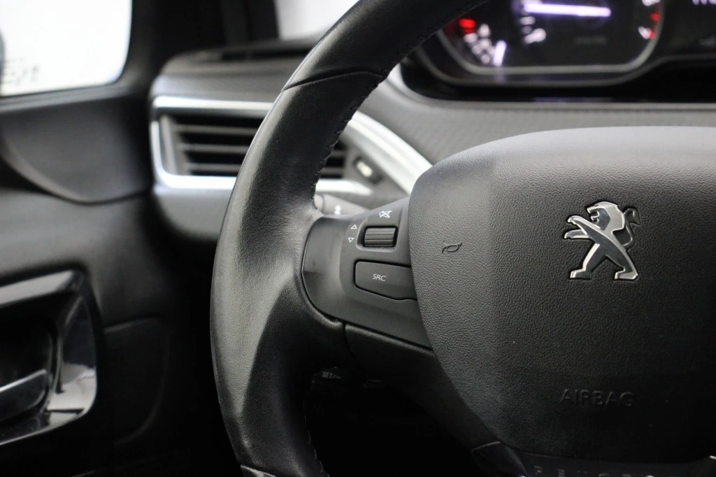 Peugeot 208 – foto 23