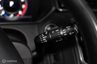 Land Rover Range Rover Velar – thumbnail 15
