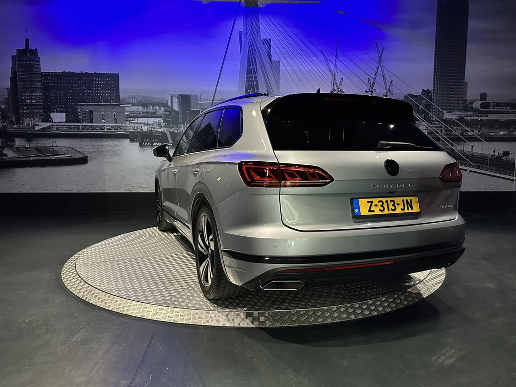 Volkswagen Touareg – foto 5