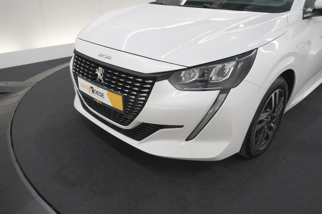 Peugeot 208 – foto 1
