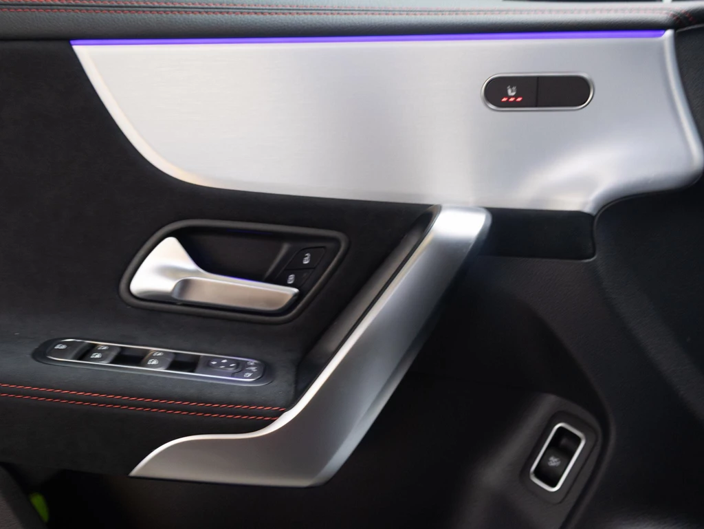 Mercedes-Benz CLA – foto 13