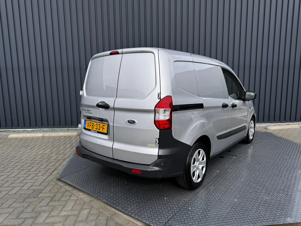 Ford Transit Courier – foto 11