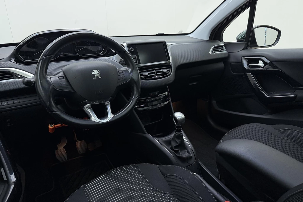 Peugeot 208 – foto 17