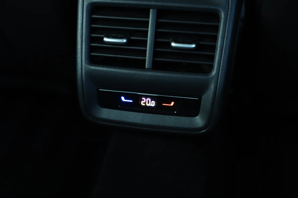 Volkswagen Passat – foto 26