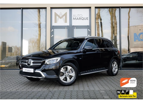 Mercedes-Benz GLC 350e 4MATIC 327PK Aut. | Business | Panoramadak | Volledig Onderhouden | Luchtvering | Navigatie | Leder | Achteruitrijcamera | 18" LM Velgen | Elek. verstelbare Stoelen |