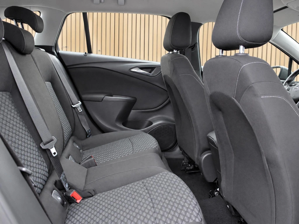 Opel Astra – foto 10