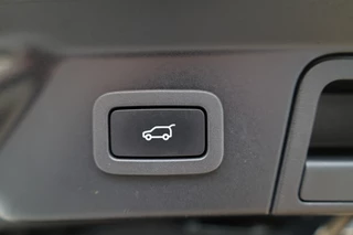 Land Rover Range Rover Velar – thumbnail 54