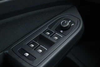 Volkswagen Golf – thumbnail 8