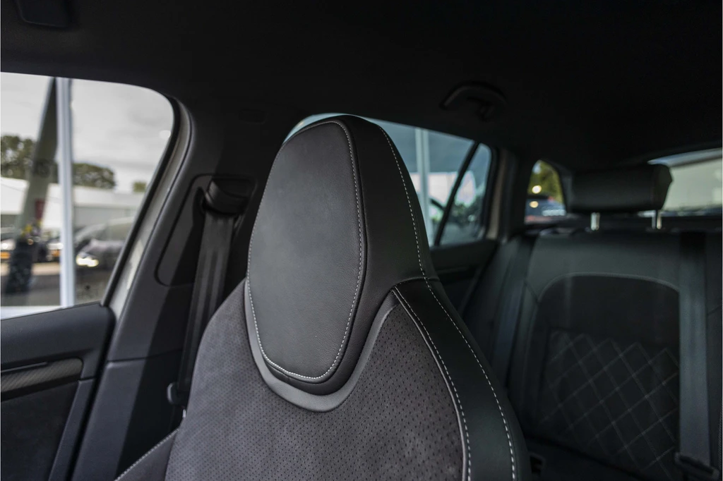 Škoda Superb – foto 16