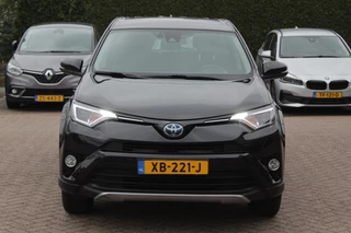 Toyota RAV4 – thumbnail 9