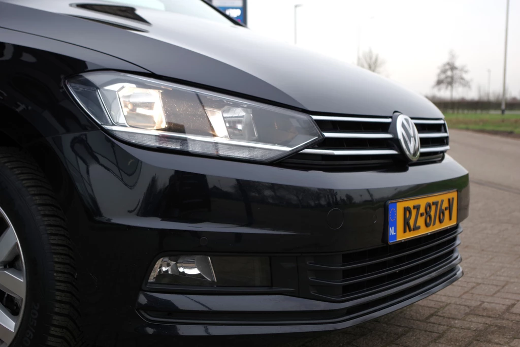 Volkswagen Touran – foto 7