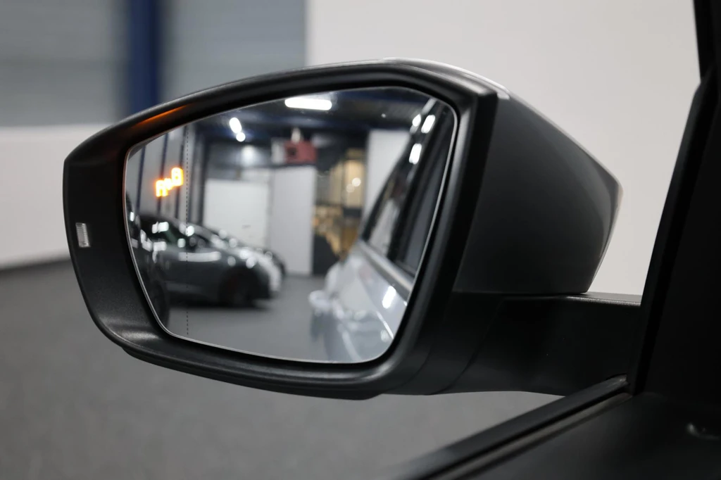 Volkswagen T-Roc – foto 24