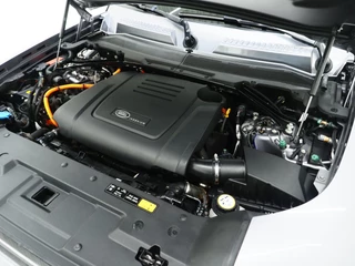 Land Rover Defender – thumbnail 12