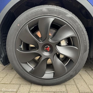 Tesla Model Y – thumbnail 18