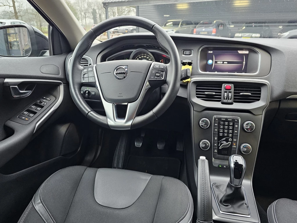 Volvo V40 – foto 11