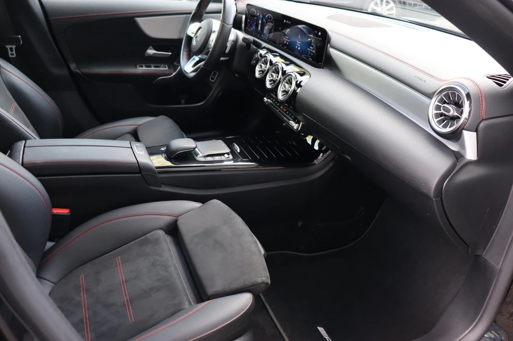 Mercedes-Benz CLA – foto 10