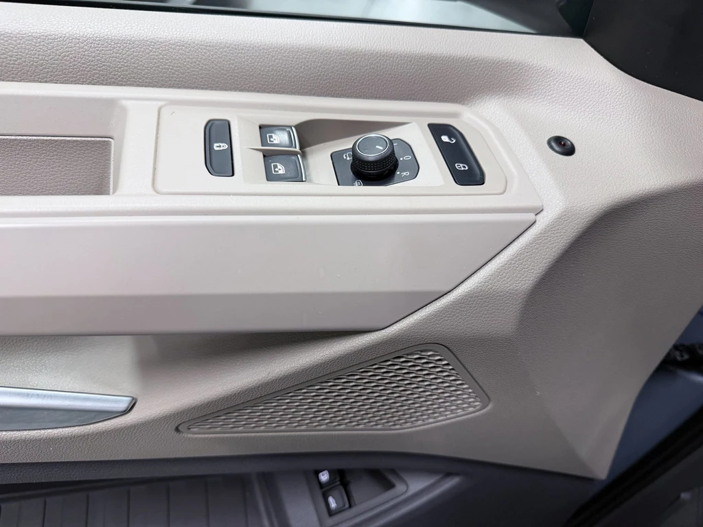 Volkswagen Multivan – foto 18