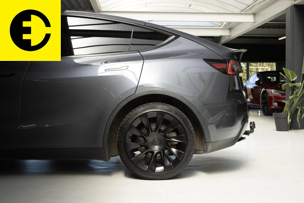 Tesla Model Y – foto 18