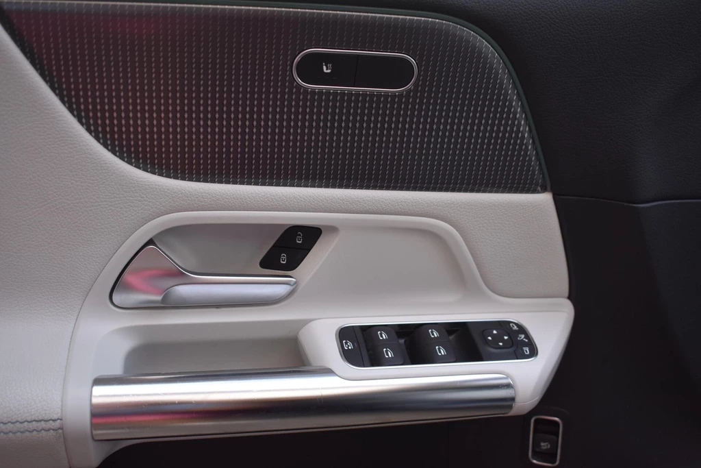 Mercedes-Benz EQA – foto 33