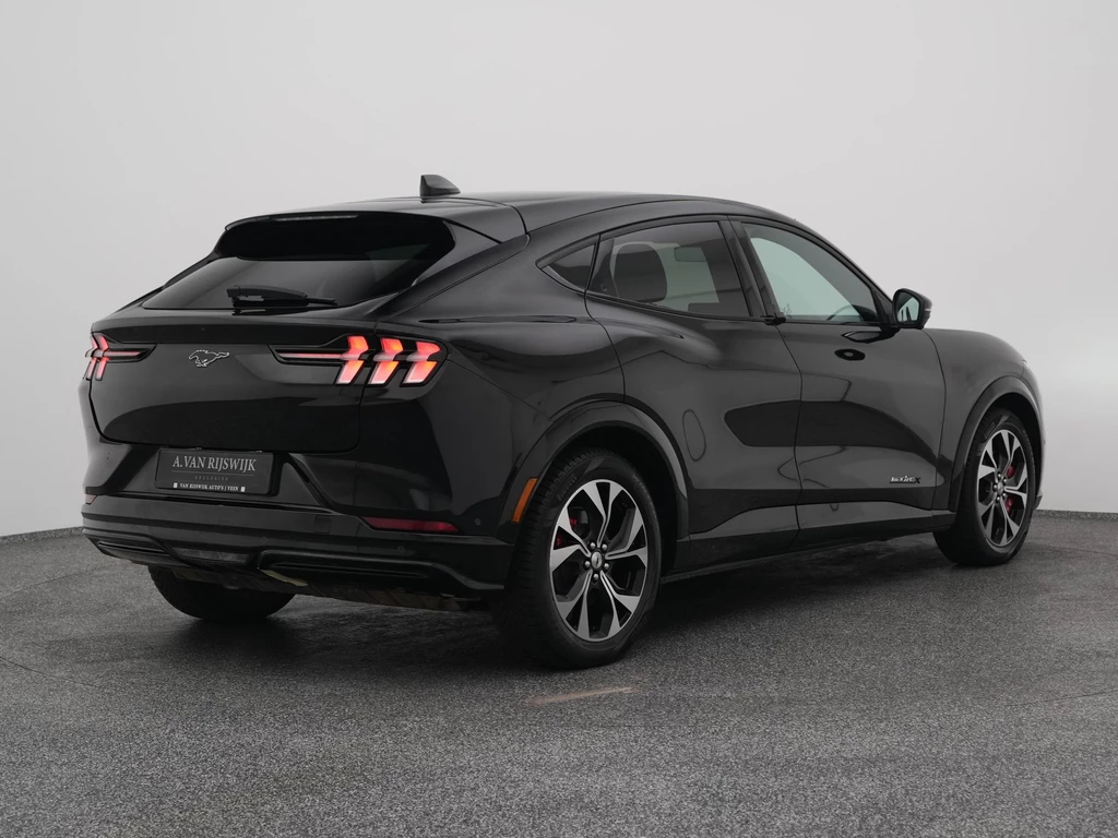Ford Mustang Mach-E – foto 10