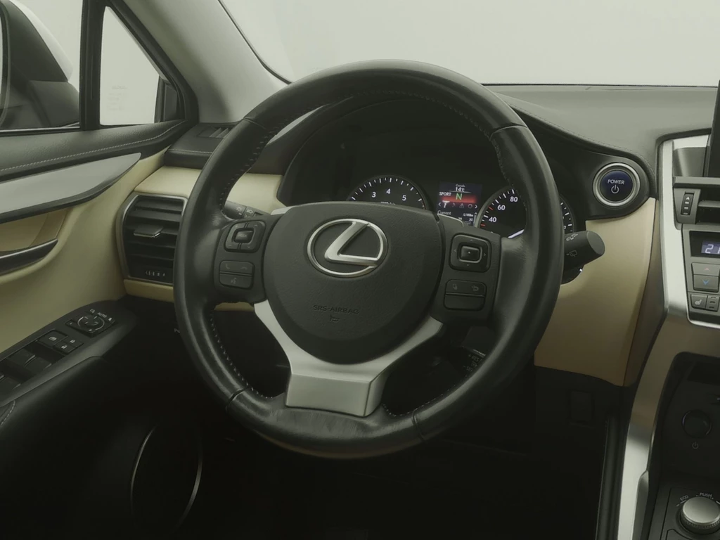Lexus NX – foto 22