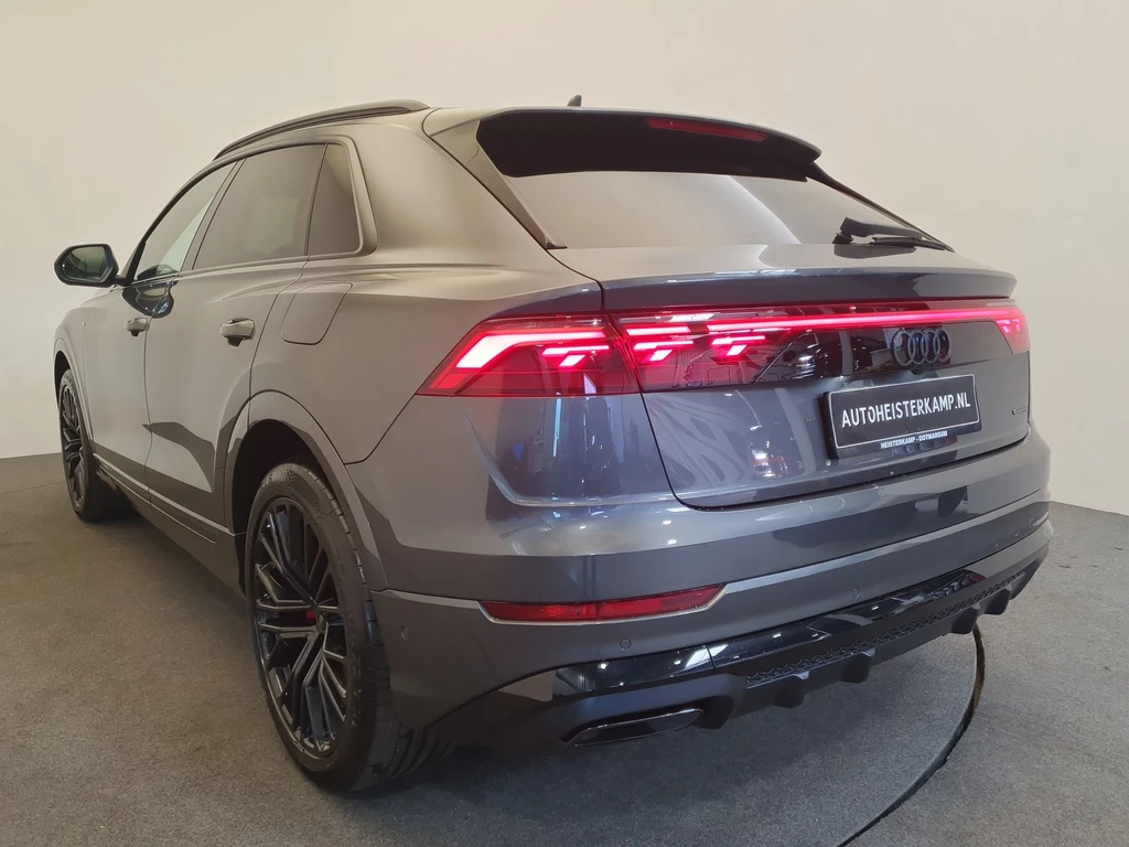 Audi Q8 – foto 4