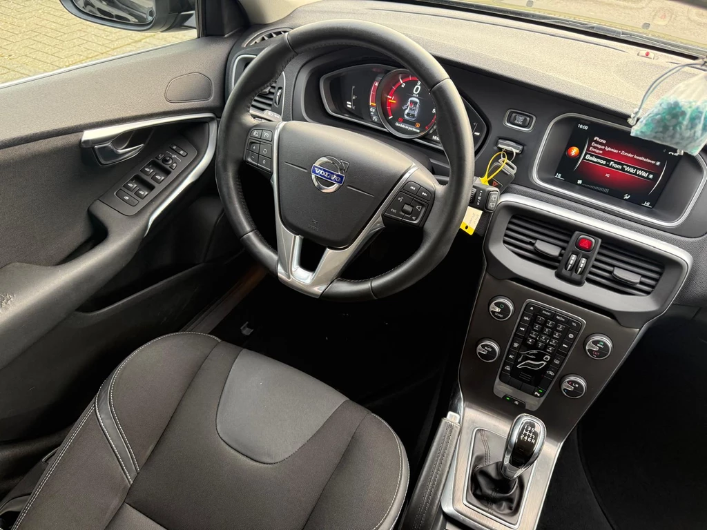 Volvo V40 – foto 23