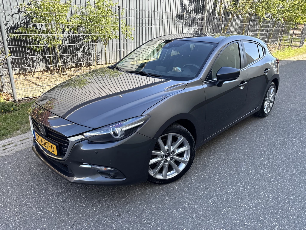 Mazda 3 – foto 2