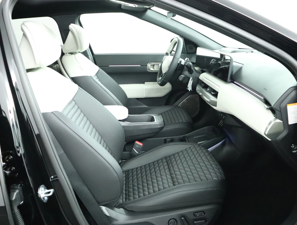 Kia EV4 – foto 35