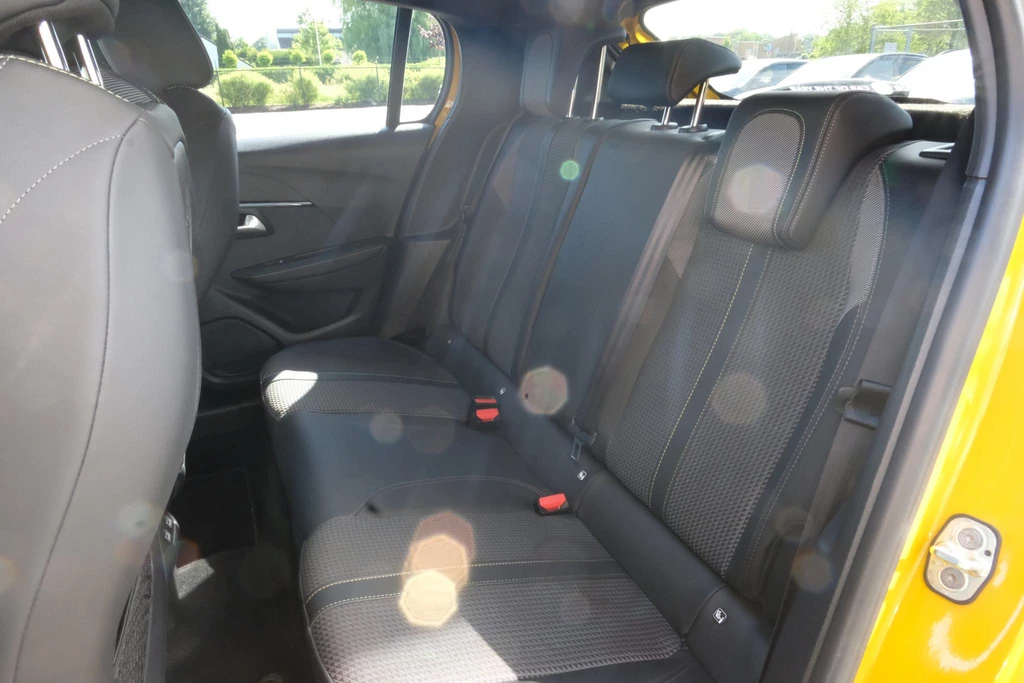 Peugeot e-208 – foto 16