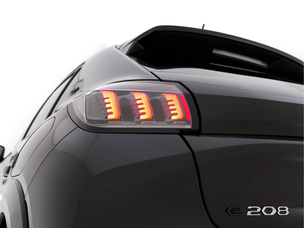 Peugeot e-208 – foto 29